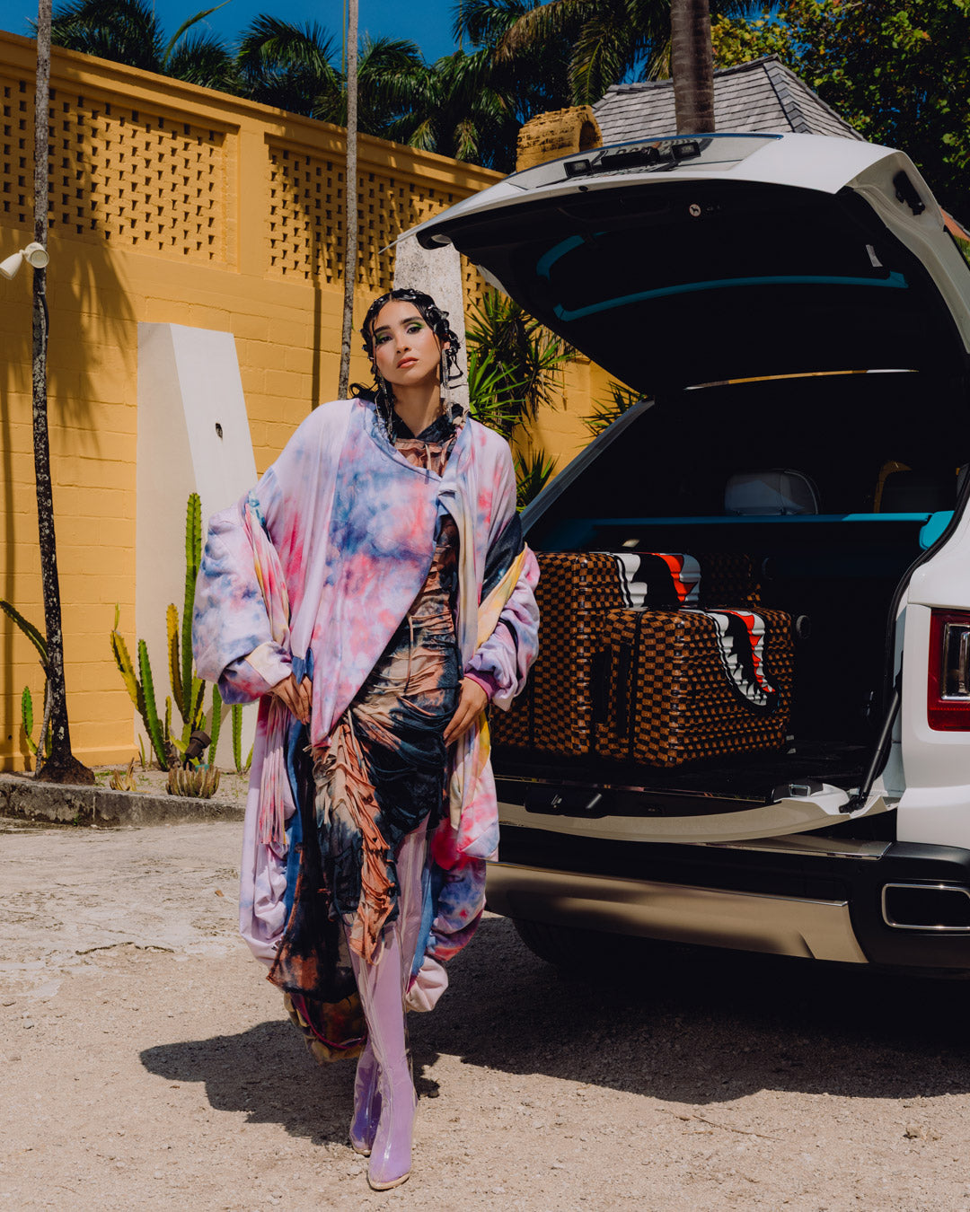 SPRAYGROUND® LUGGAGE SHARKS IN PARIS GRIN & GRIND CARRY-ON LUGGAGE