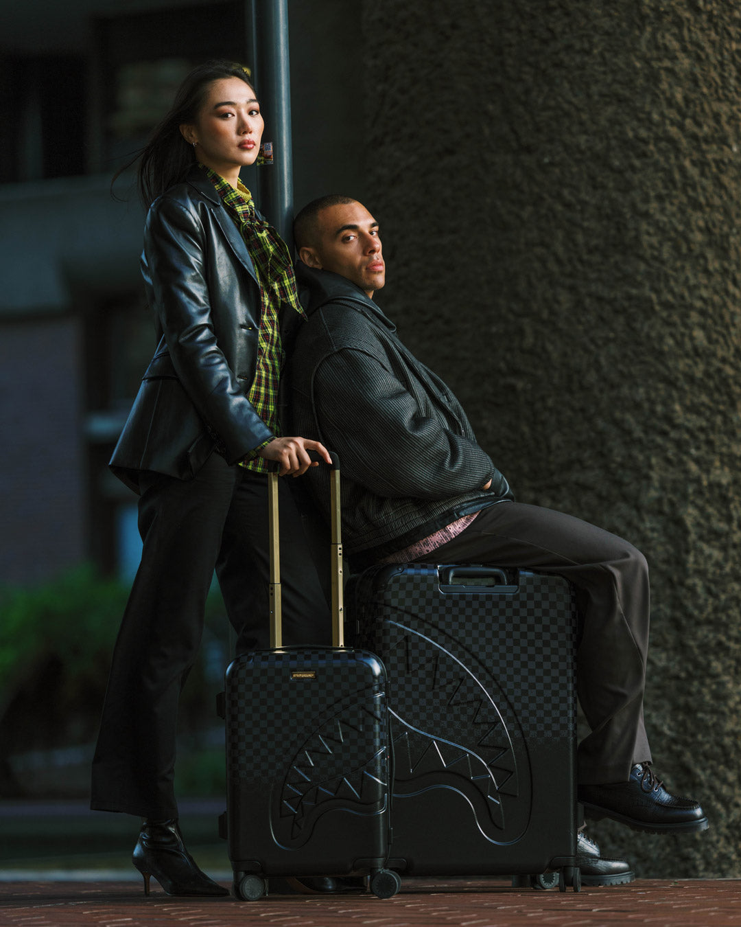 SPRAYGROUND® LUGGAGE SPRITZ BLACK FULL-SIZE LUGGAGE